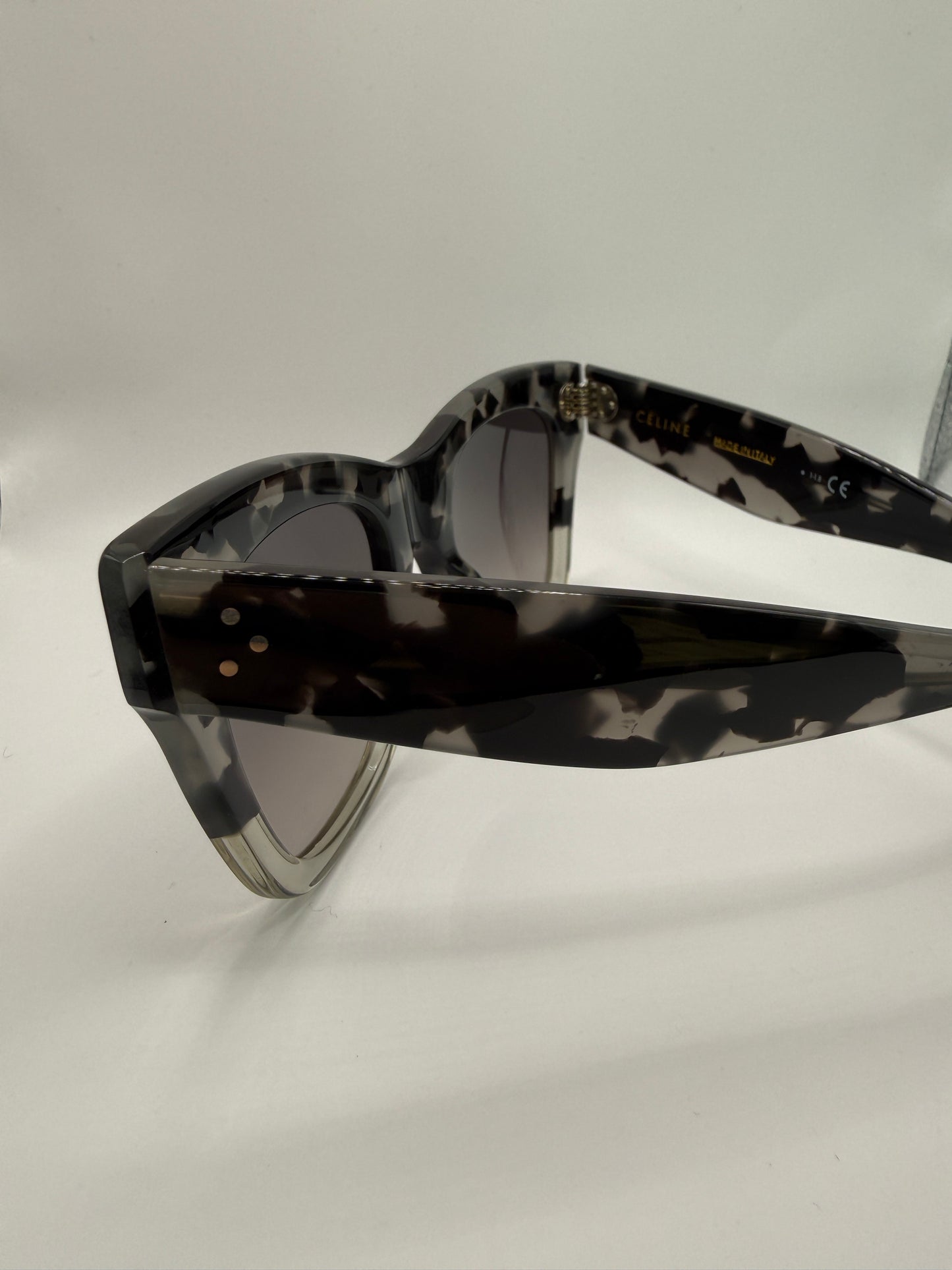 Celine 40004I