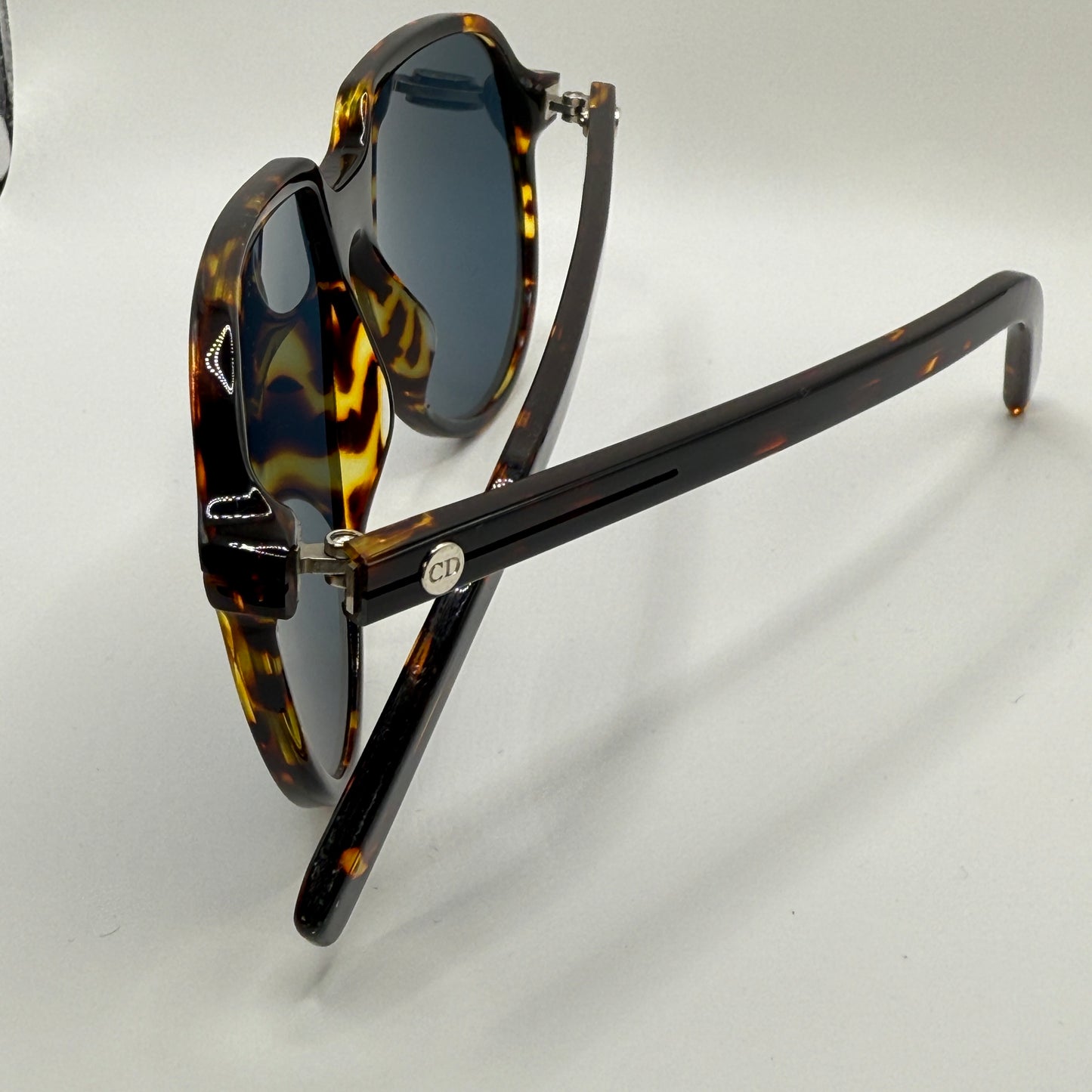 Dior DiorEssential AI