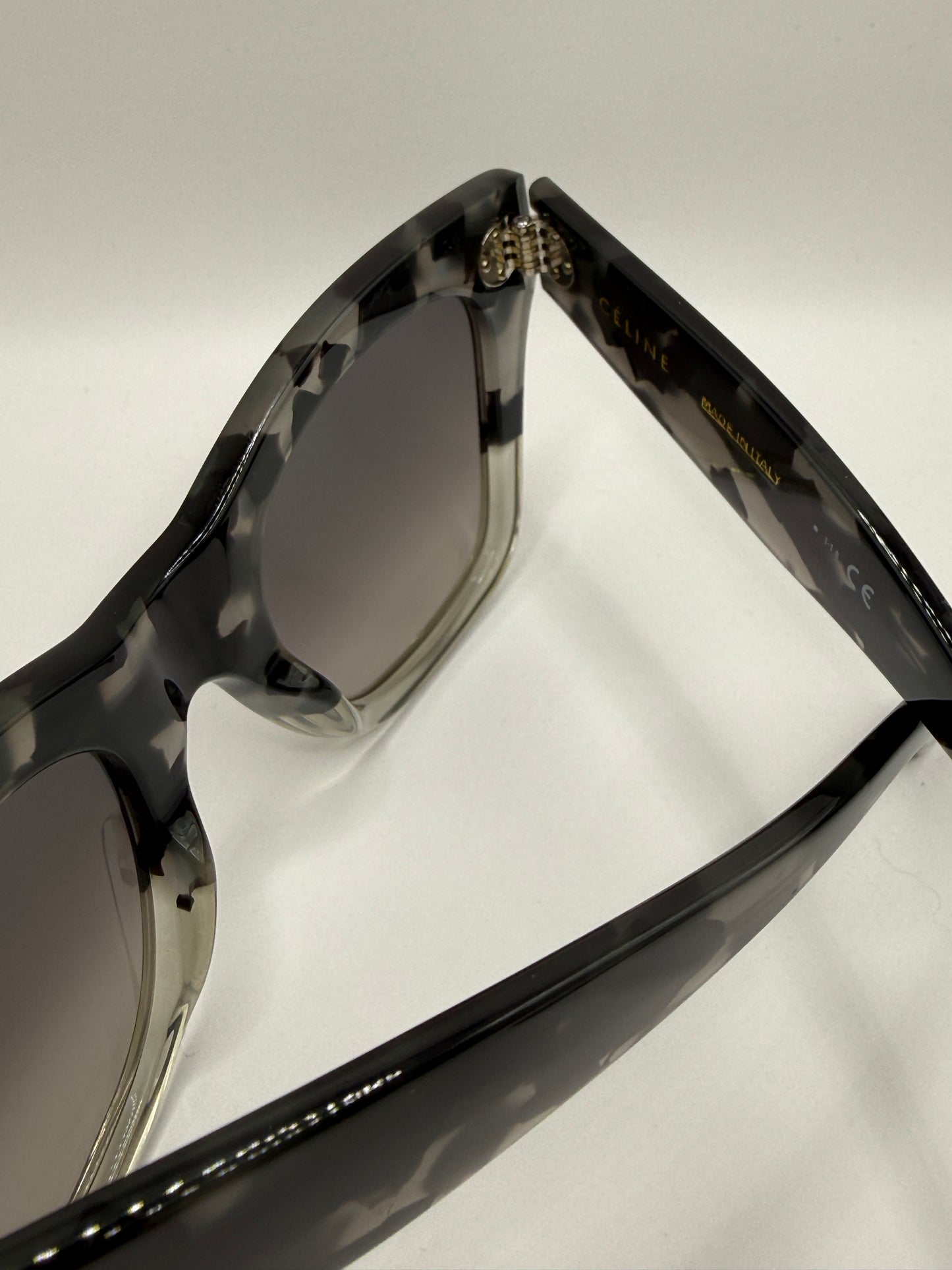 Celine 40004I